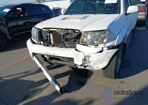 2008 Toyota Tacoma Prerunner V6 z USA, uszkodzony, nr VIN 5TEKU72N48Z506652